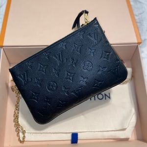LOUIS VUITTON DOUBLE ZIP POCHETTE 
M68568